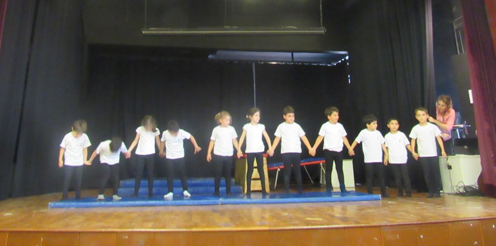 Açýklama: C:\Users\hp\Desktop\MEZUNLARIN ZÝYARETÝ\POZ16 (31).JPG