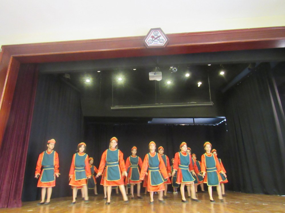 Açýklama: C:\Users\hp\Desktop\MEZUNLARIN ZÝYARETÝ\POZ16 (37).JPG