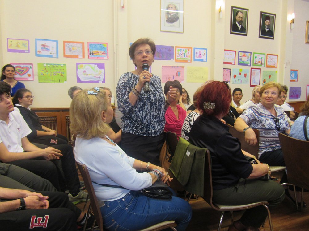 Açýklama: C:\Users\hp\Desktop\MEZUNLARIN ZÝYARETÝ\POZ16 (46).JPG