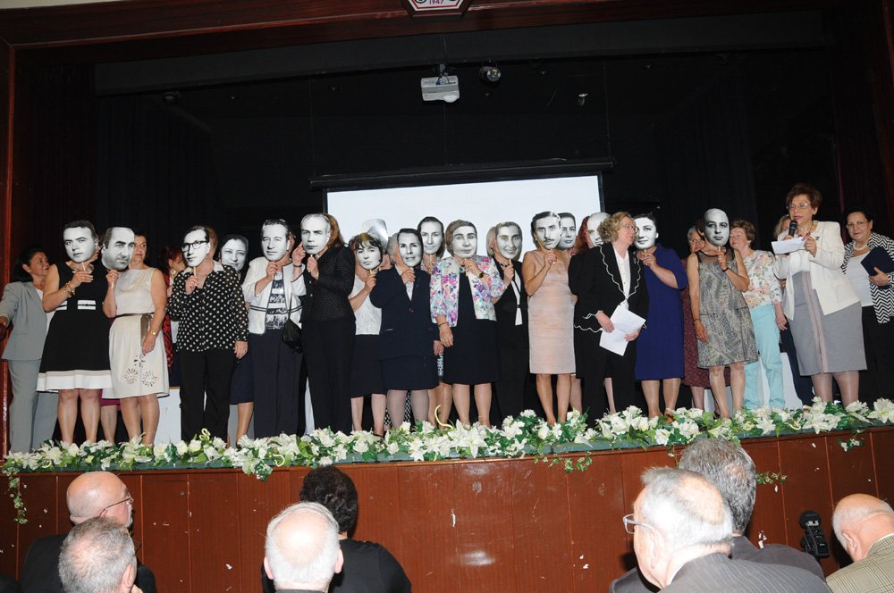 Açýklama: C:\Program Files (x86)\Macromedia\Dreamweaver 4\Lessons\Lesson Files\esayan\po2016 (19).JPG