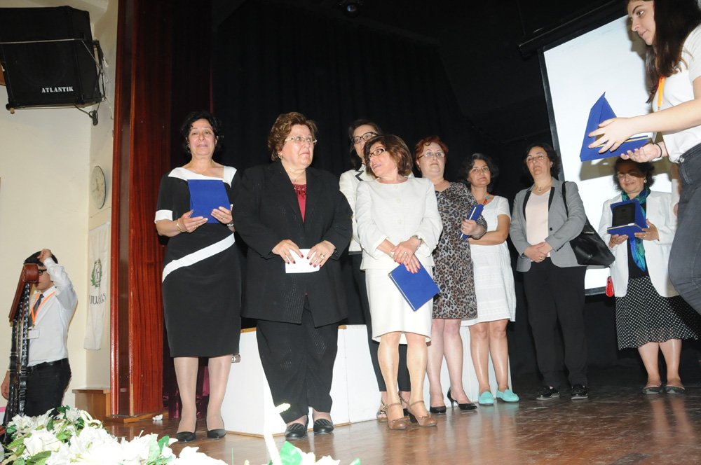 Açýklama: C:\Program Files (x86)\Macromedia\Dreamweaver 4\Lessons\Lesson Files\esayan\po2016 (28).JPG