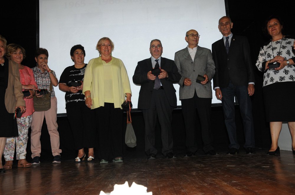 Açýklama: C:\Program Files (x86)\Macromedia\Dreamweaver 4\Lessons\Lesson Files\esayan\po2016 (37).JPG