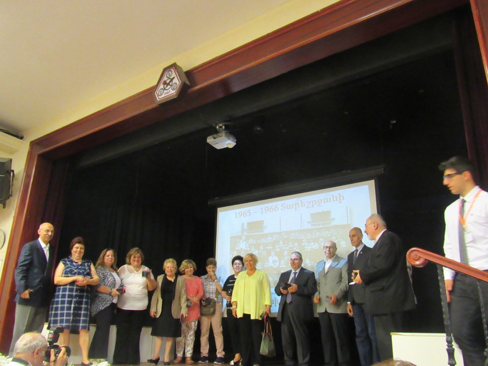 Açýklama: C:\Program Files (x86)\Macromedia\Dreamweaver 4\Lessons\Lesson Files\esayan\po2016 (38).JPG