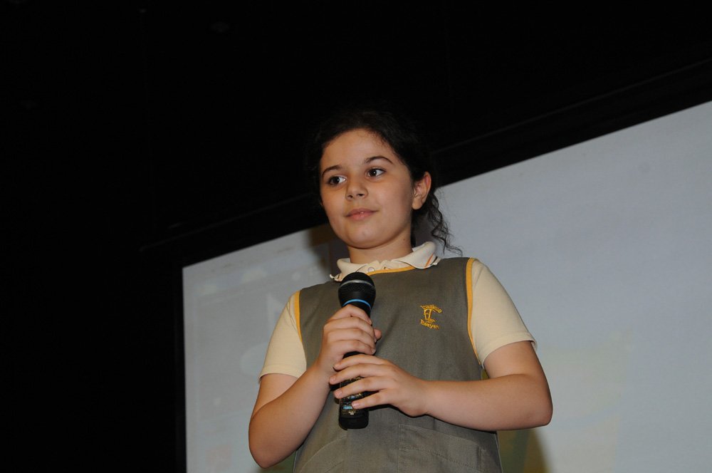 Açýklama: C:\Program Files (x86)\Macromedia\Dreamweaver 4\Lessons\Lesson Files\esayan\po2016 (41).JPG