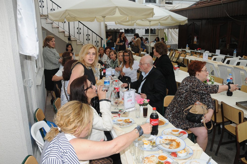 Açýklama: C:\Program Files (x86)\Macromedia\Dreamweaver 4\Lessons\Lesson Files\esayan\po2016 (49).JPG