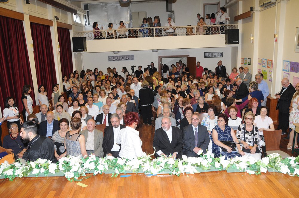 Açýklama: C:\Program Files (x86)\Macromedia\Dreamweaver 4\Lessons\Lesson Files\esayan\po2016 (8).JPG